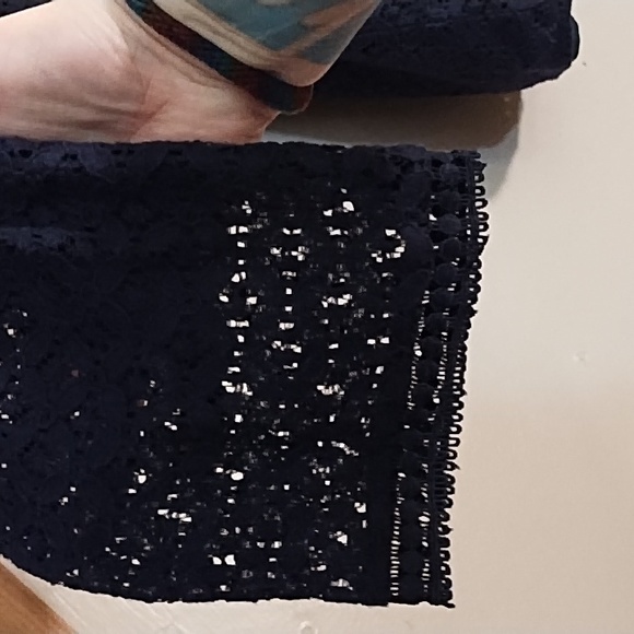 Gap Gorgeous Navy Lace Blouse W/Built In Removable Tank, Small - Picture 3 of 13